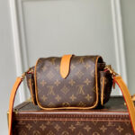 Louis Vuitton Cargo Wearable Wallet - Luxury G69 M14742 Brown